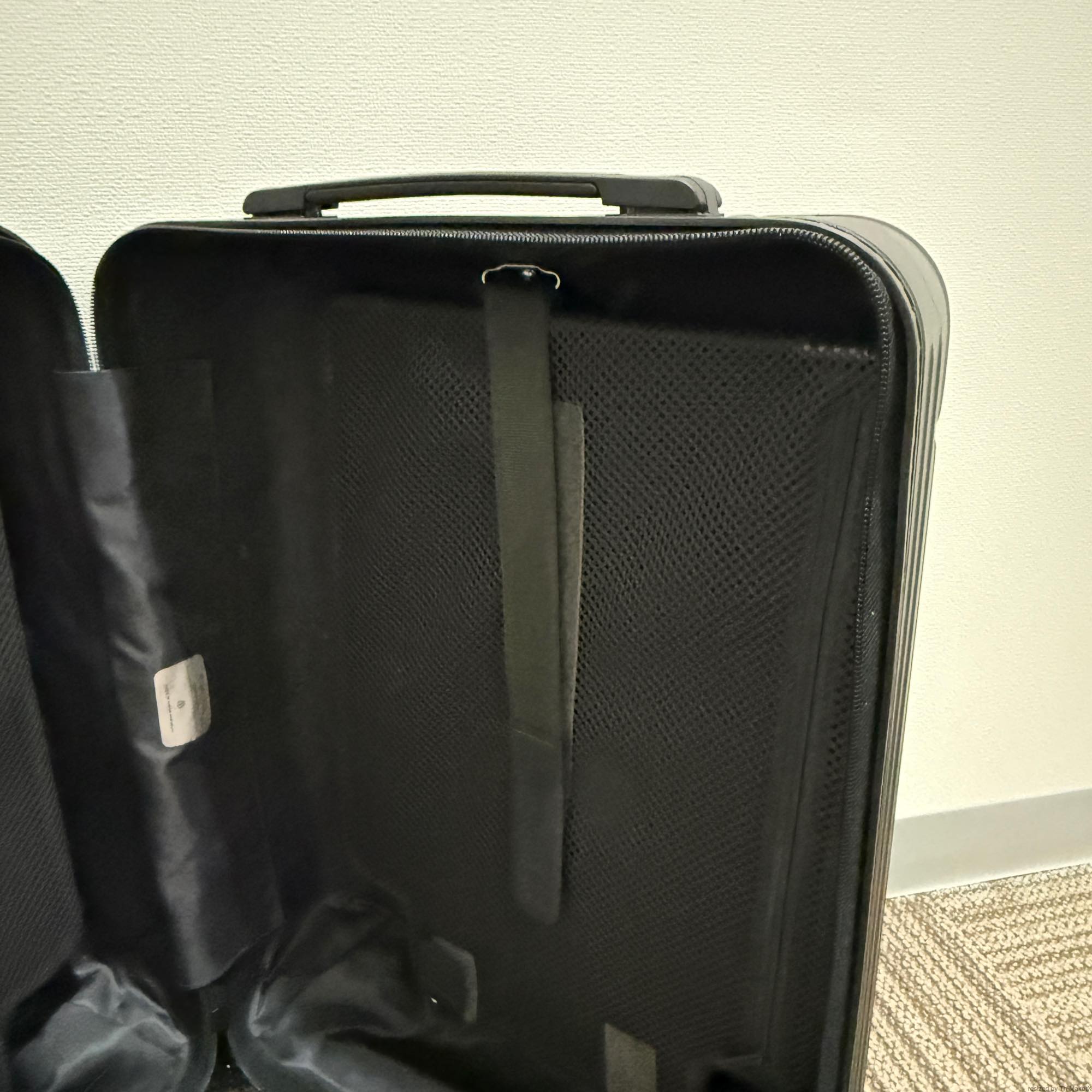 リモワ エッセンシャル キャビン 832.53.63.1 中古美品 36L マットブラック
