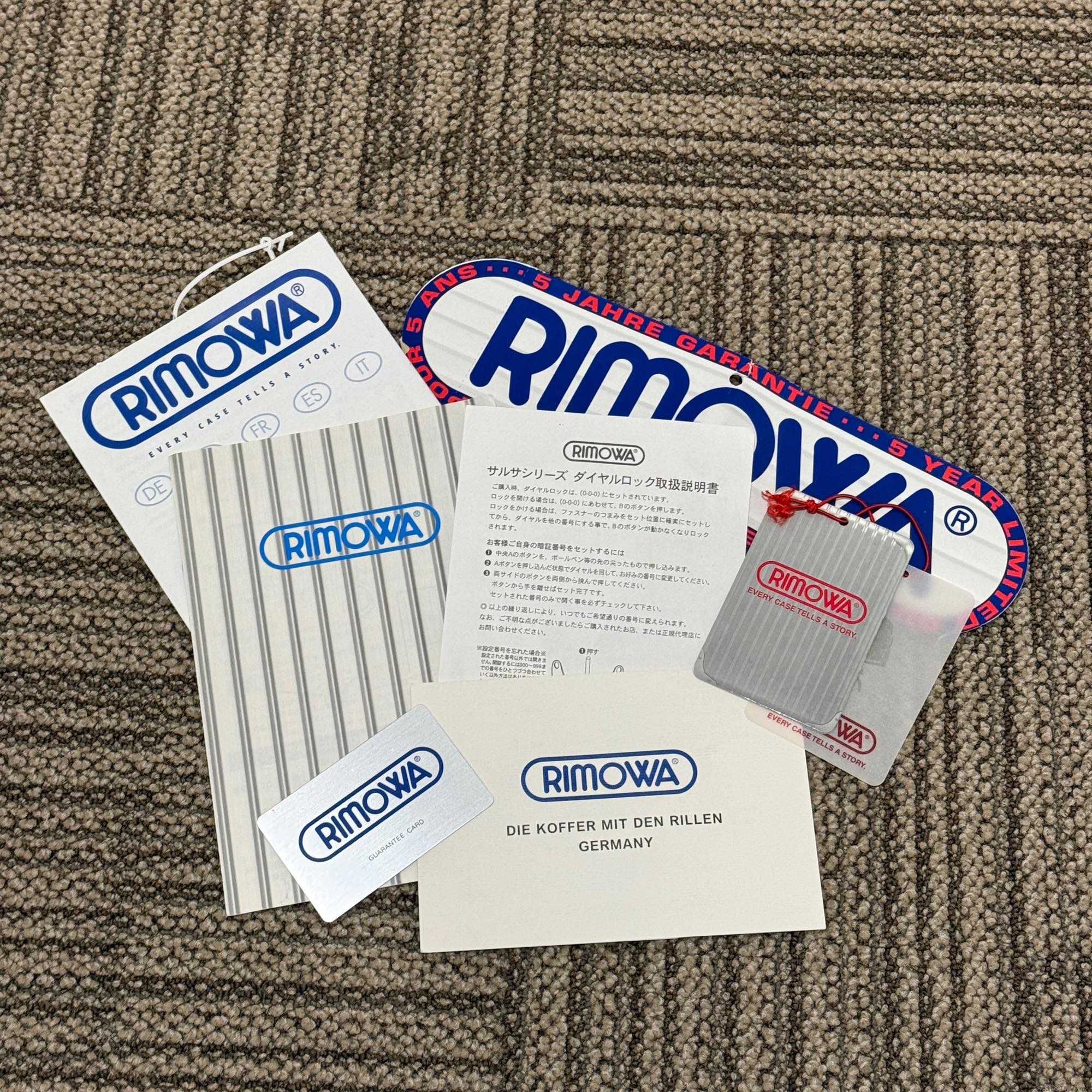 リモワ サルサ 857.63 中古美品 60リットル 2輪