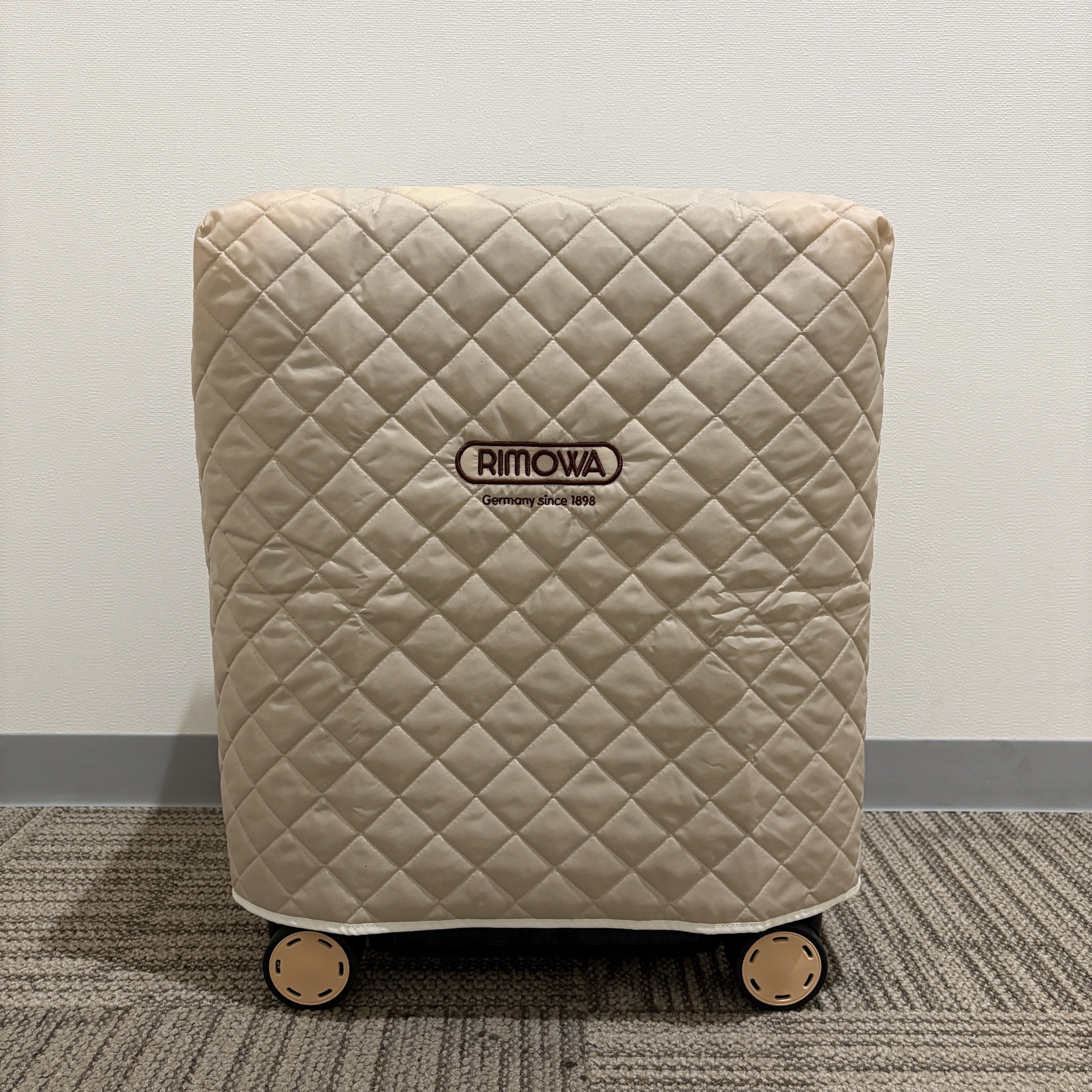 リモワ ボサノバ 870.56.41.4 42リットル 中古美品 4輪