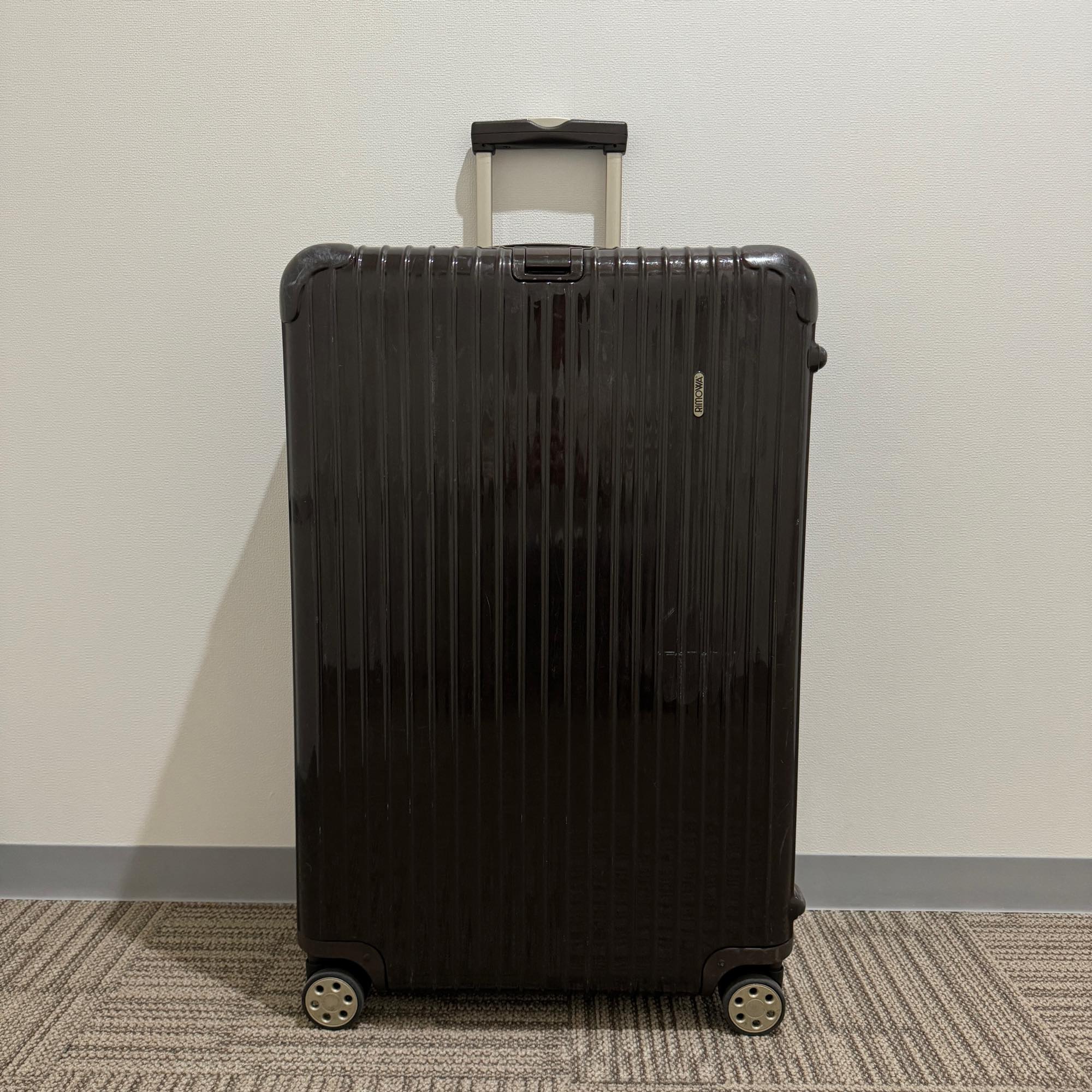 リモワ サルサデラックス 870.77 中古商品 104リットル 4輪