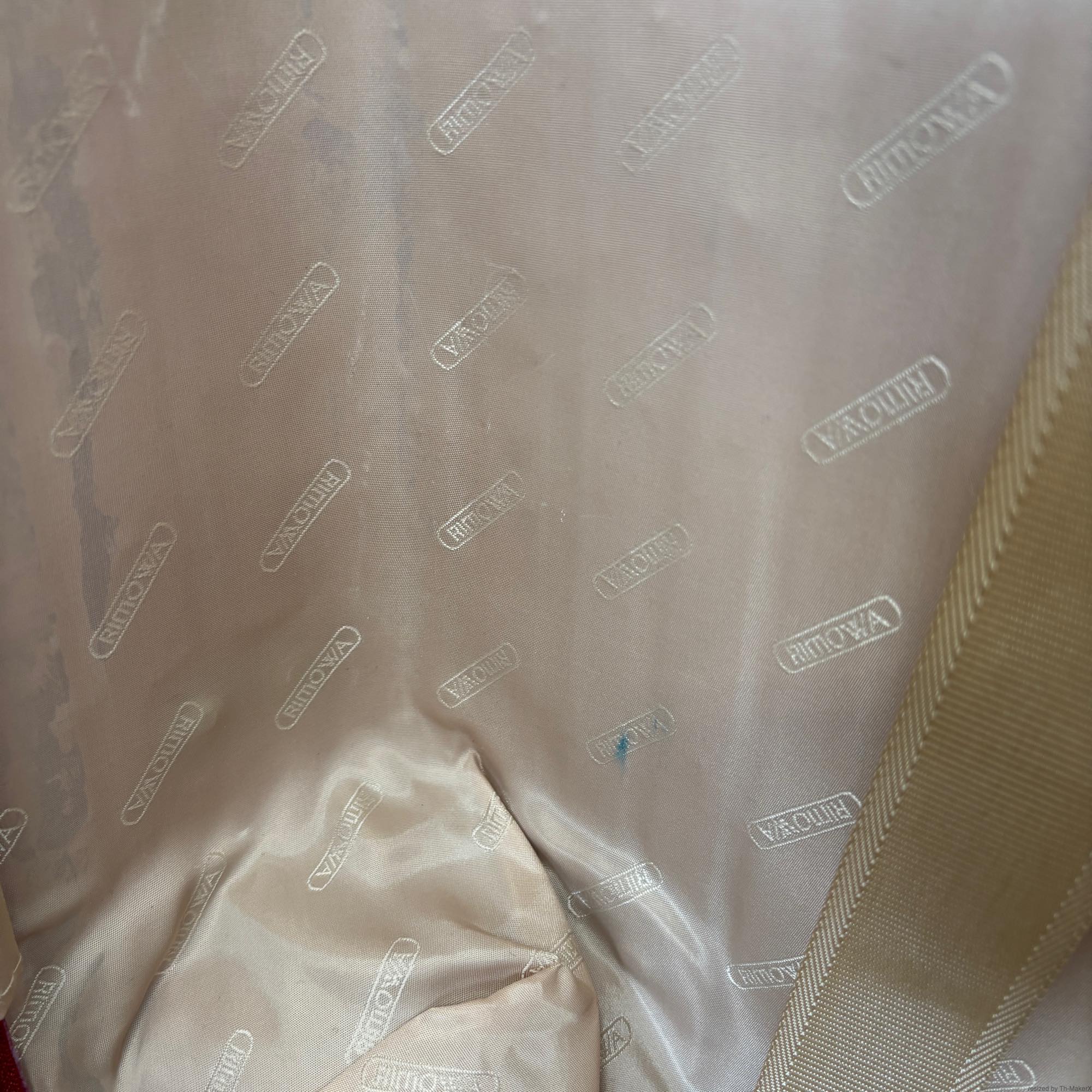 リモワ サルサデラックス(エッセンシャル) 873.63 中古美品 58リットル 4輪