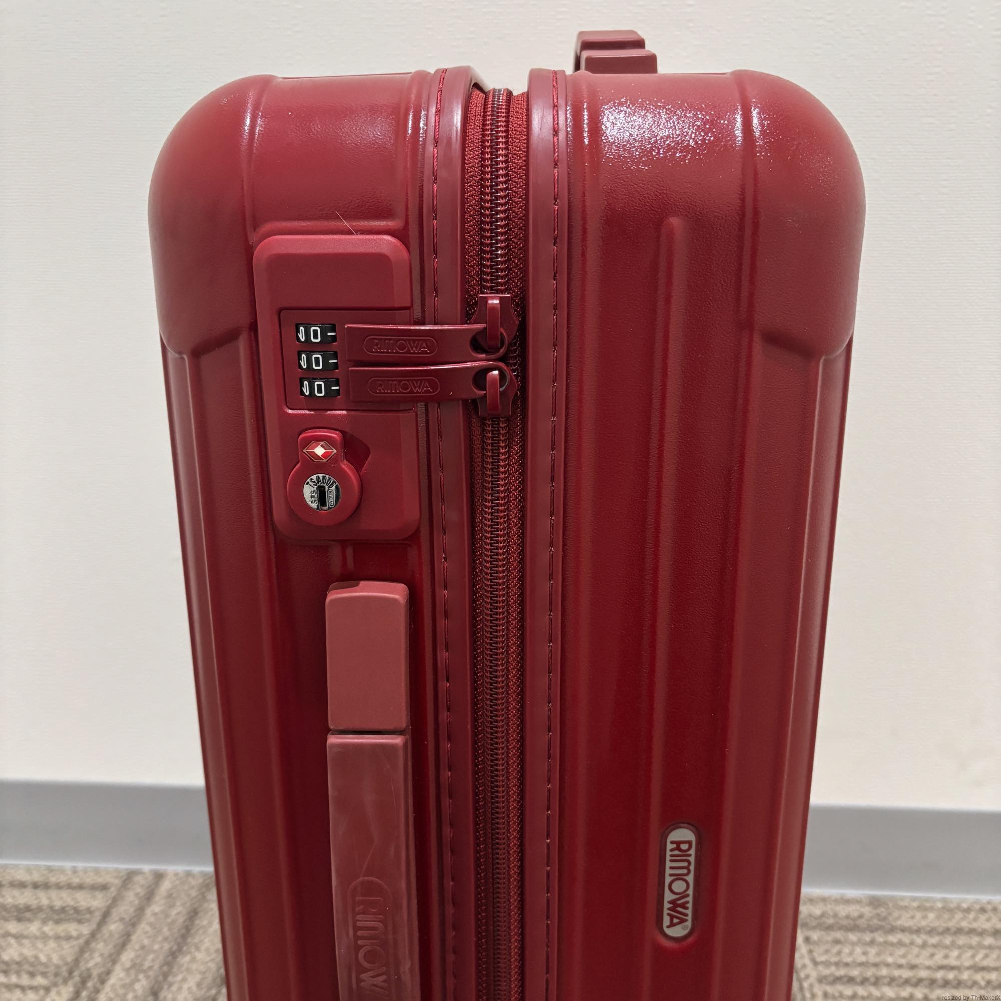 リモワ エッセンシャル(サルサ) 875.52 35リットル 中古美品 4輪