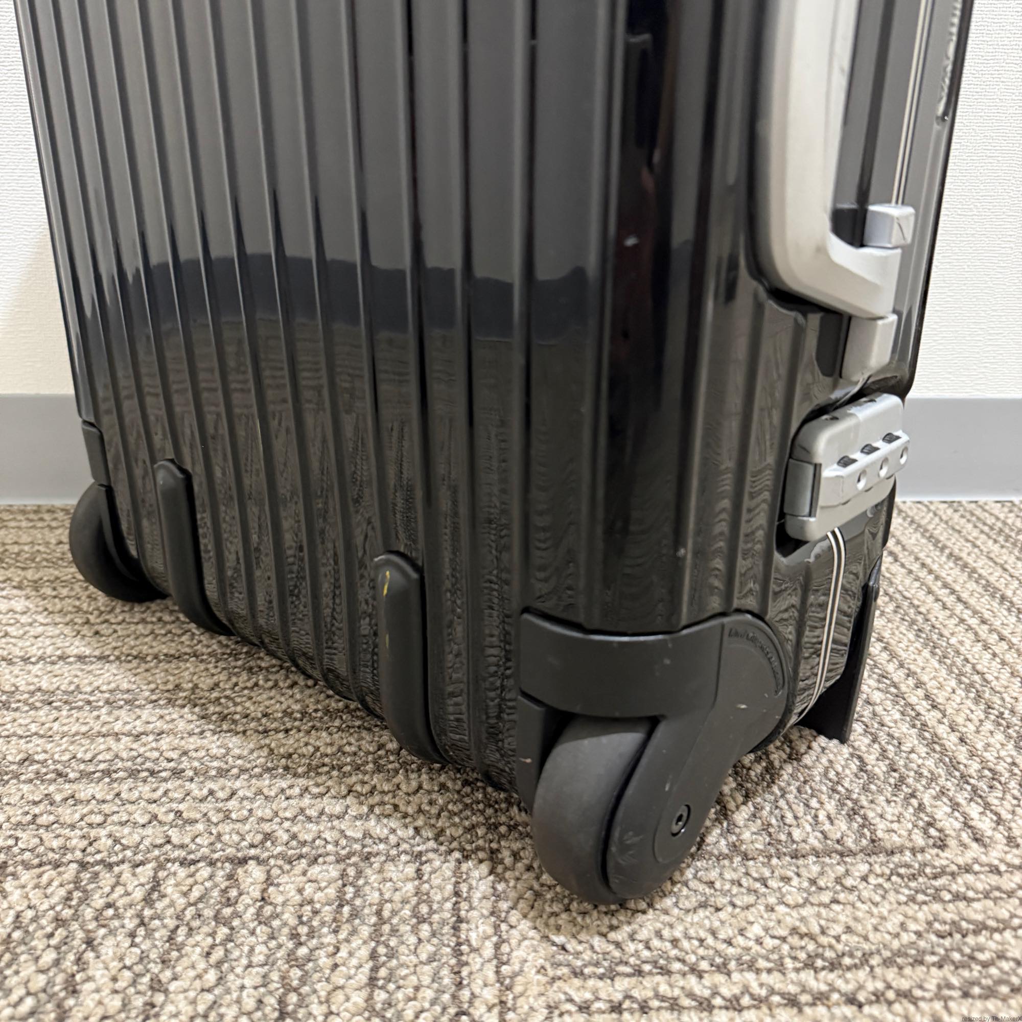 リモワ リンボ 880.52.50.2 中古美品 32リットル 2輪
