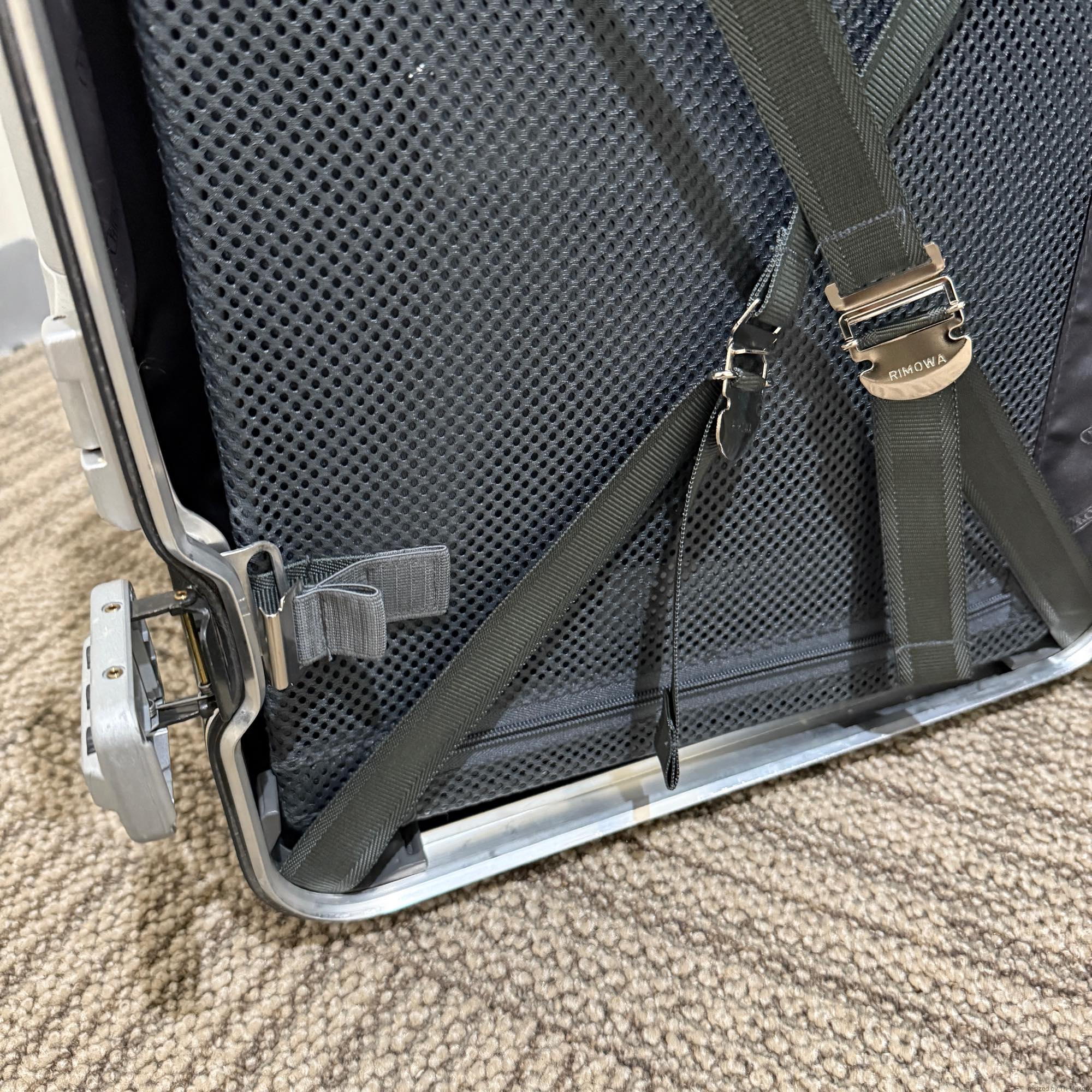 リモワ リンボ 880.52.50.2 中古美品 32リットル 2輪