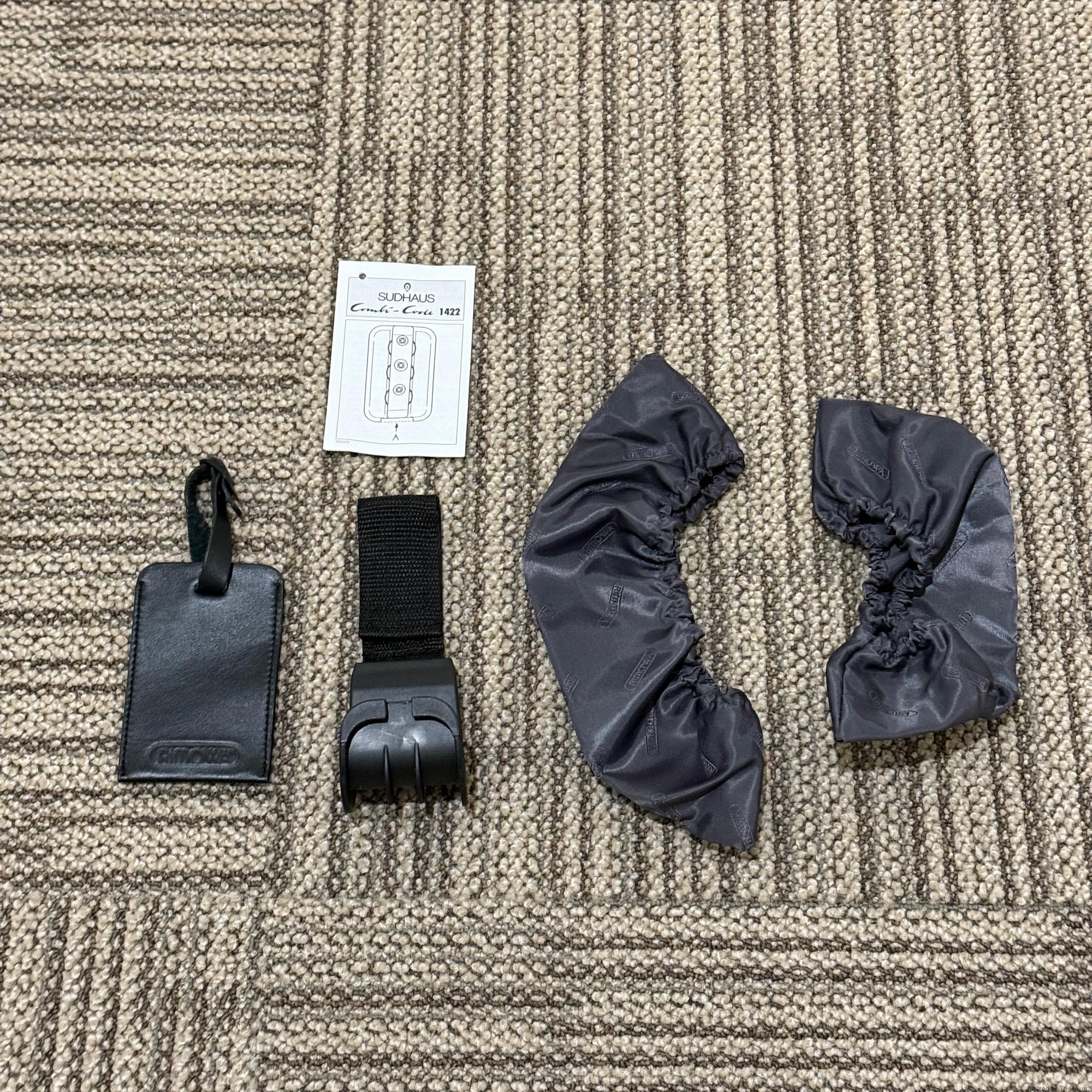 リモワ リンボ 880.52.50.2 中古美品 32リットル 2輪