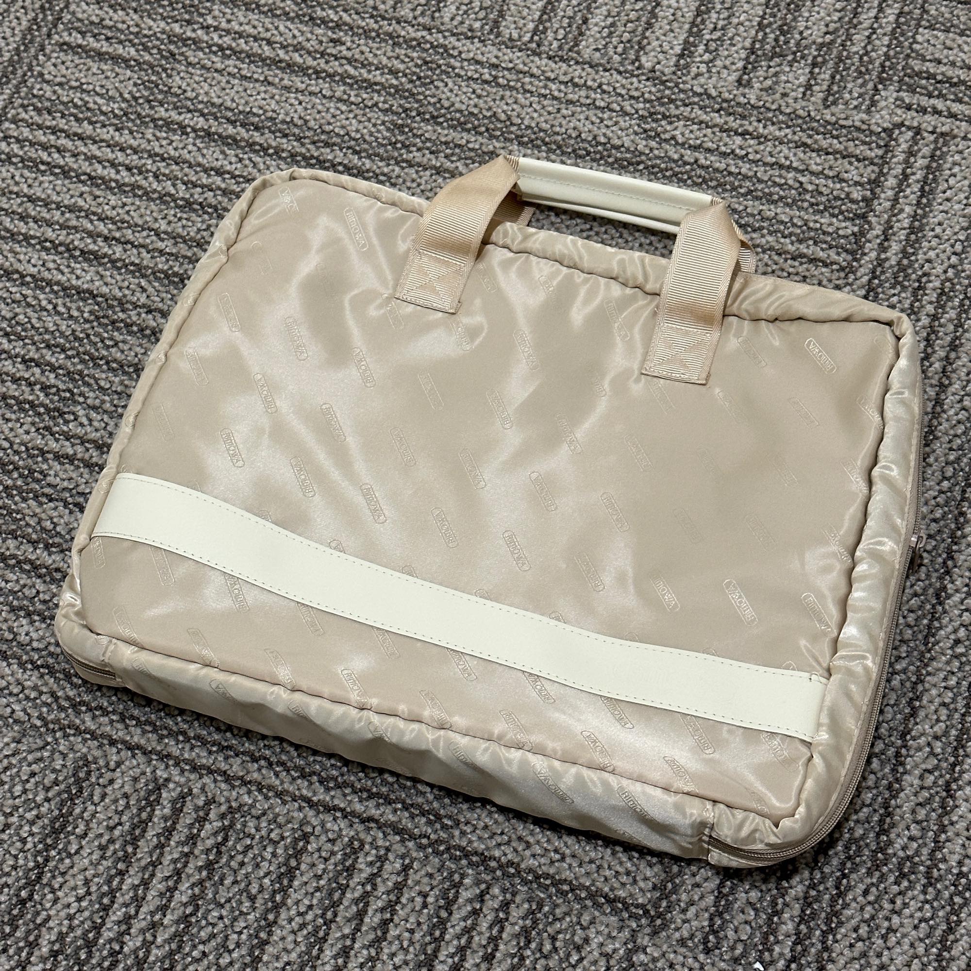 リモワ リンボ 881.40.34.4 27リットル 中古美品 4輪