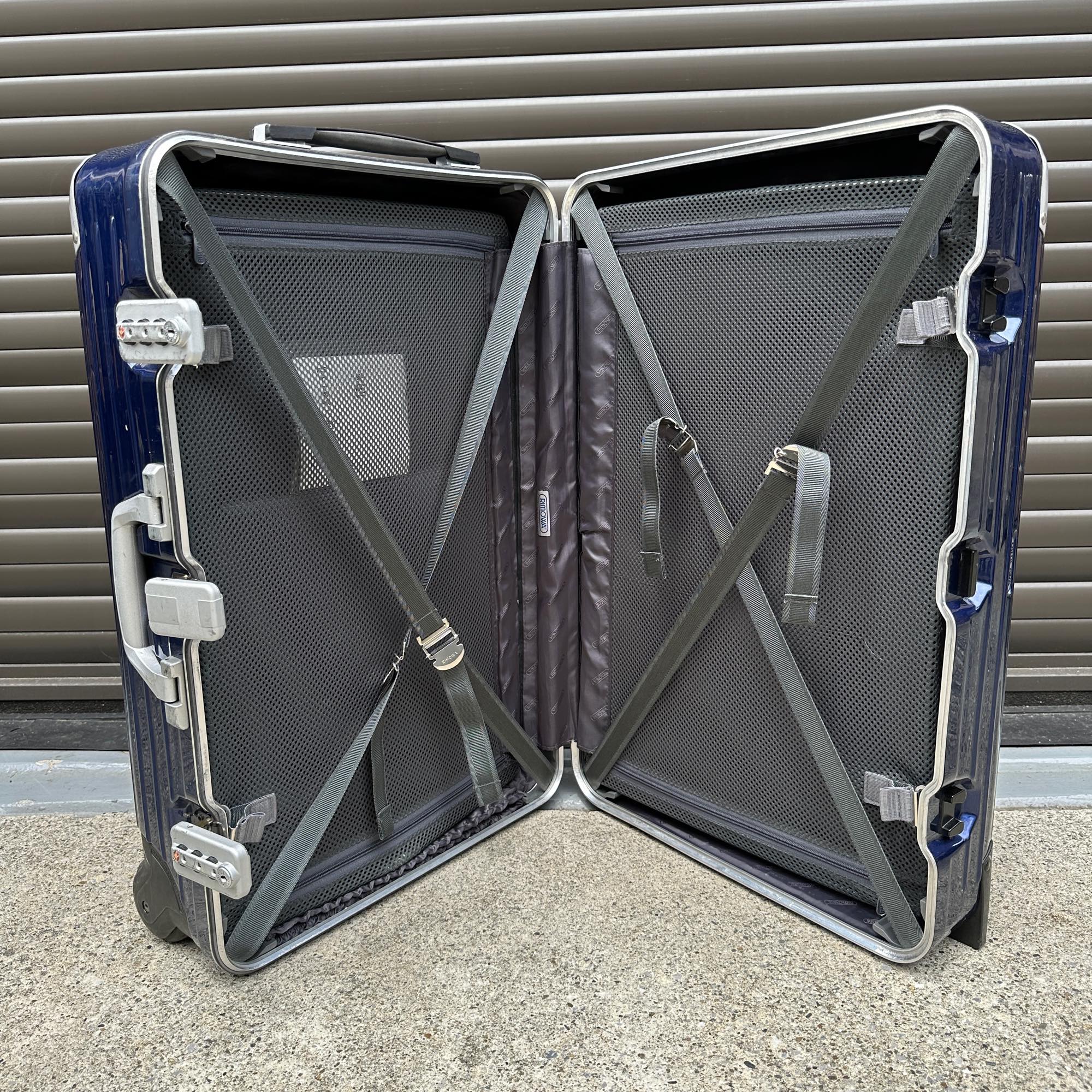 リモワ リンボ U881.63 60リットル 中古商品 2輪