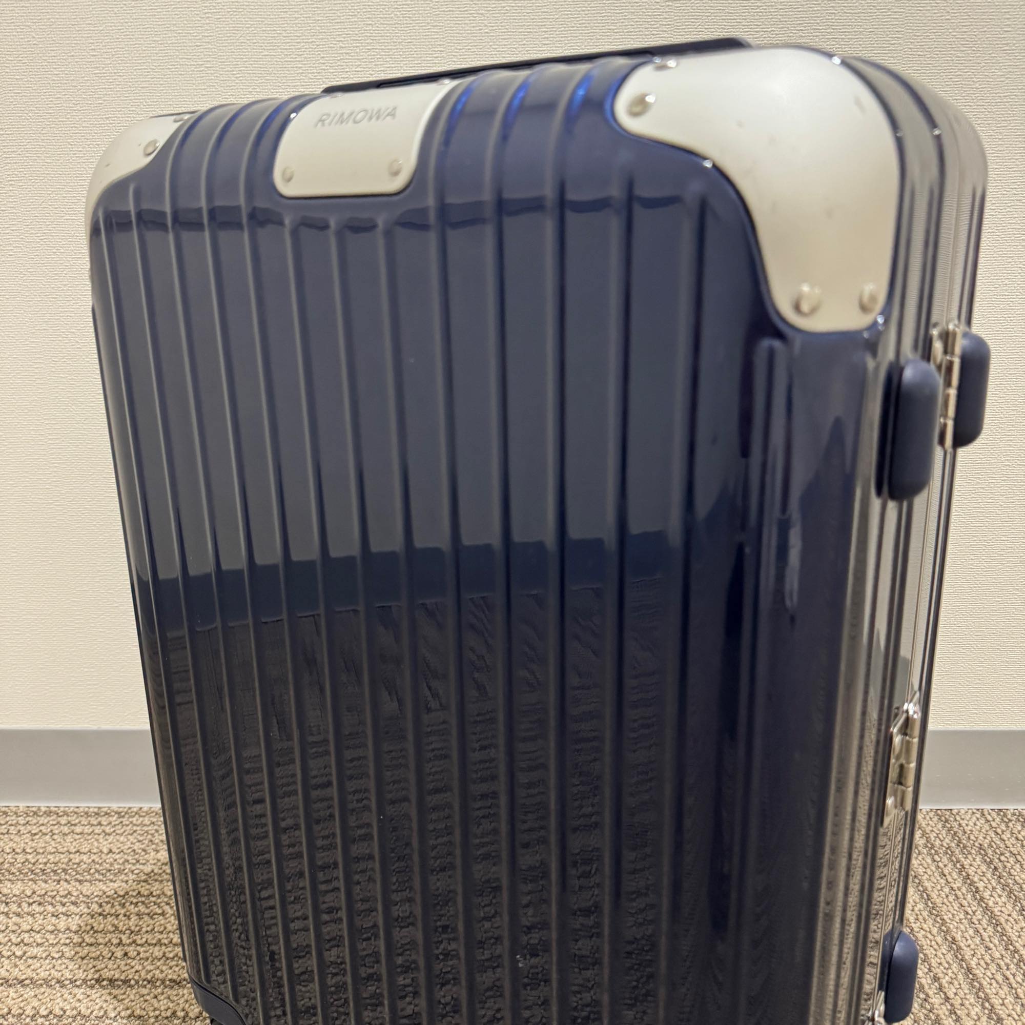 リモワ ハイブリッド 883.52 キャビンS グロスブルー 中古美品 32L