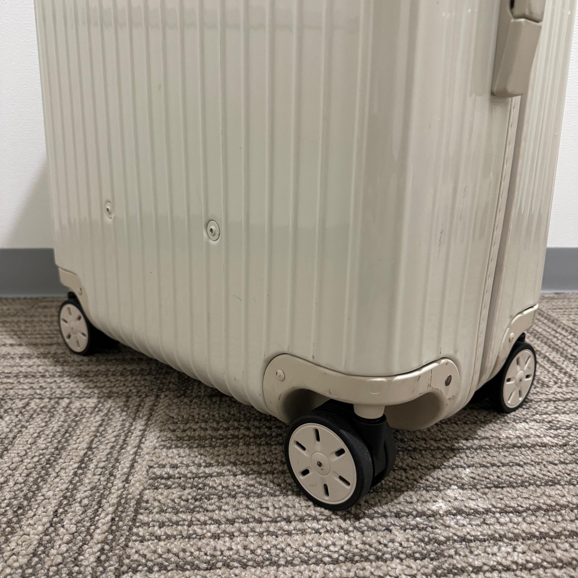 リモワ ユナイテッドアローズ限定 サルサ 895.44.01.2 中古美品 78リットル 4輪