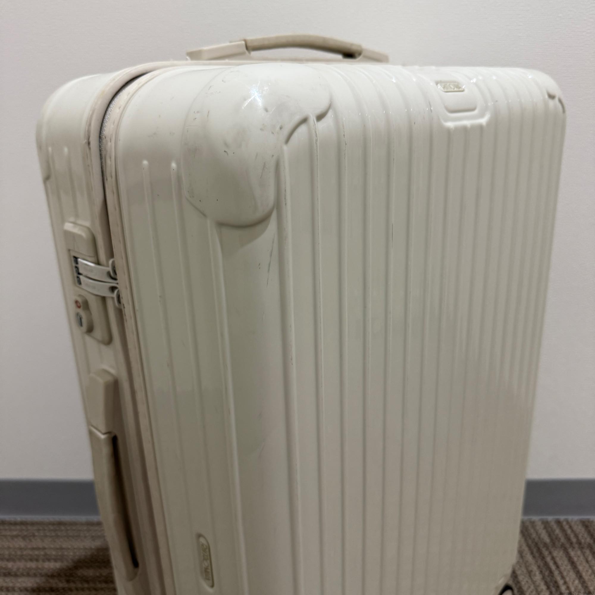 リモワ ユナイテッドアローズ限定 サルサ 895.45 中古美品 64リットル 4輪