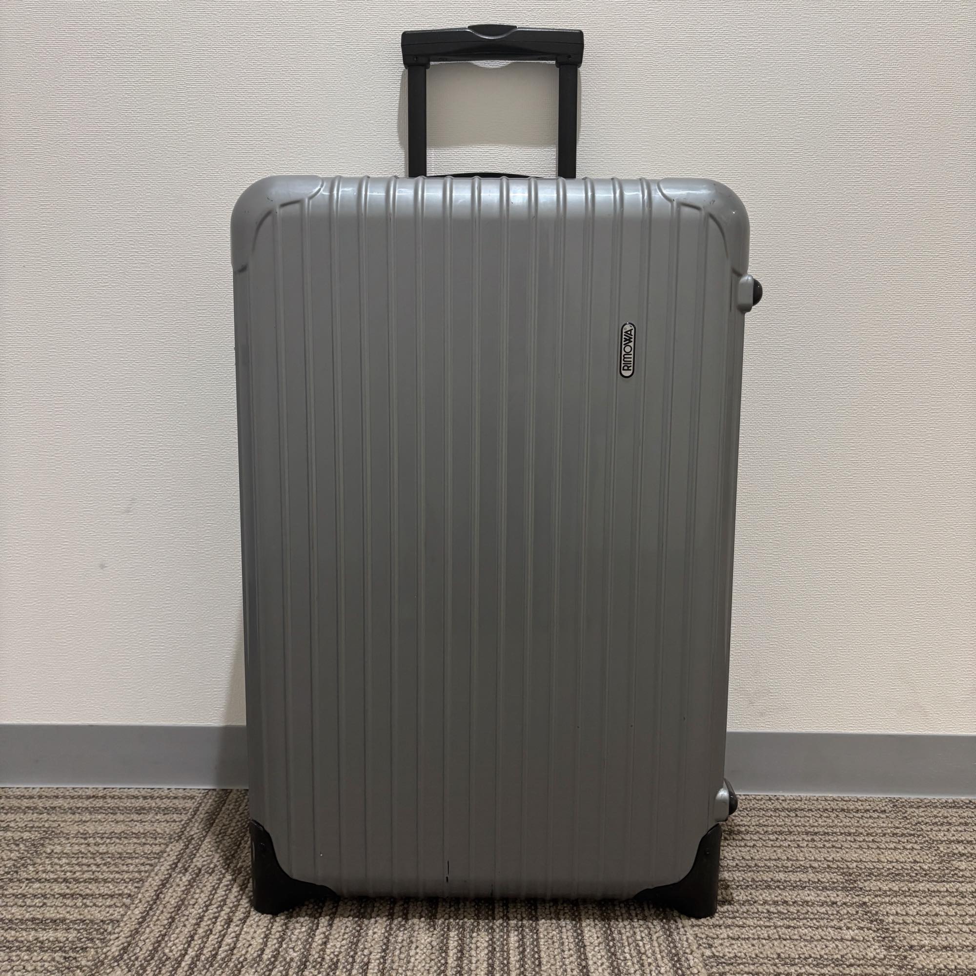 リモワ エッセンシャル(サルサ) 856.63-9 63リットル 中古商品 2輪