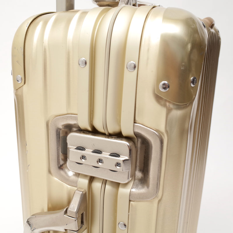 リモワ トパーズゴールド 中古品 915.52 35リットル 2輪