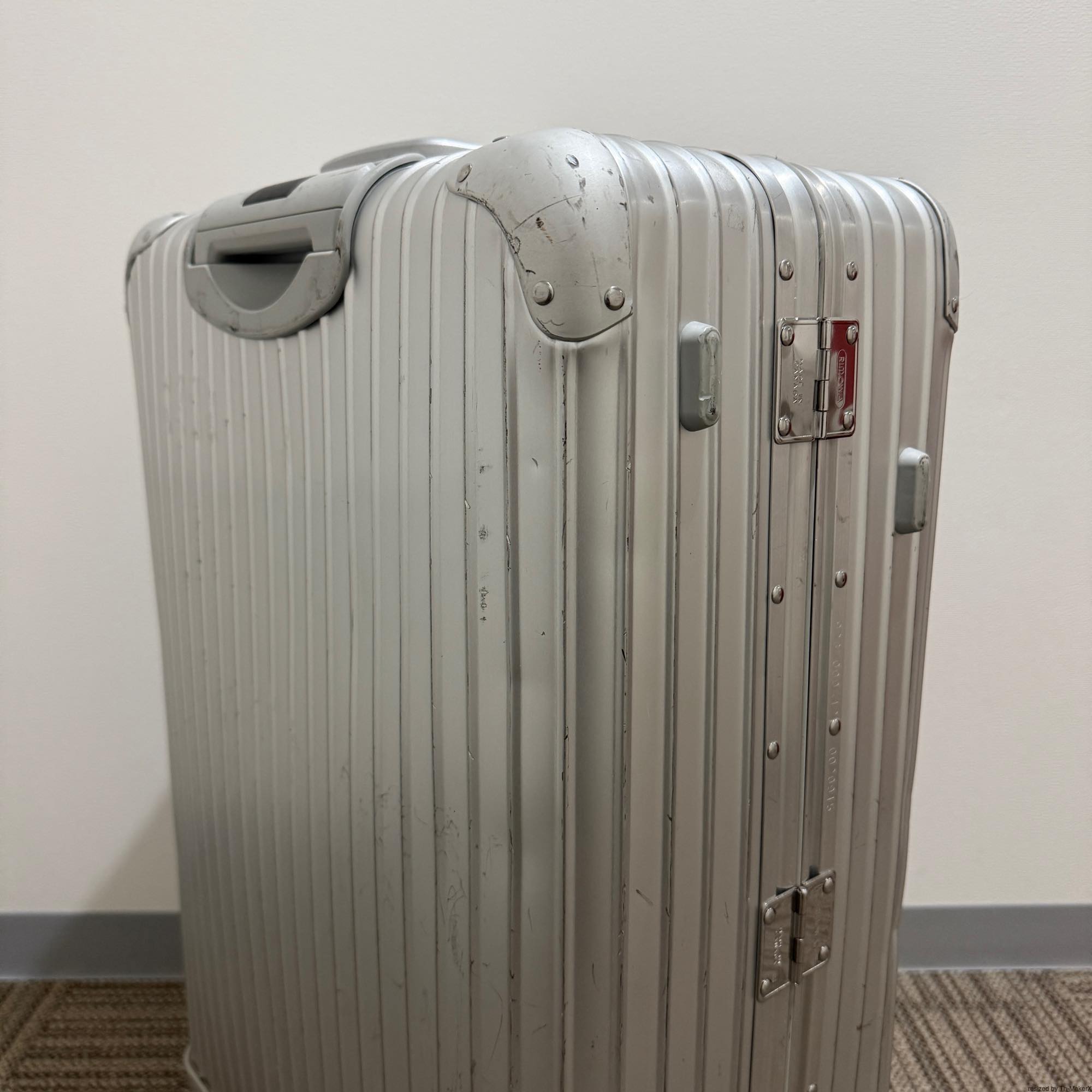 リモワ トパーズ 923.70.00.4 82リットル 中古商品 4輪
