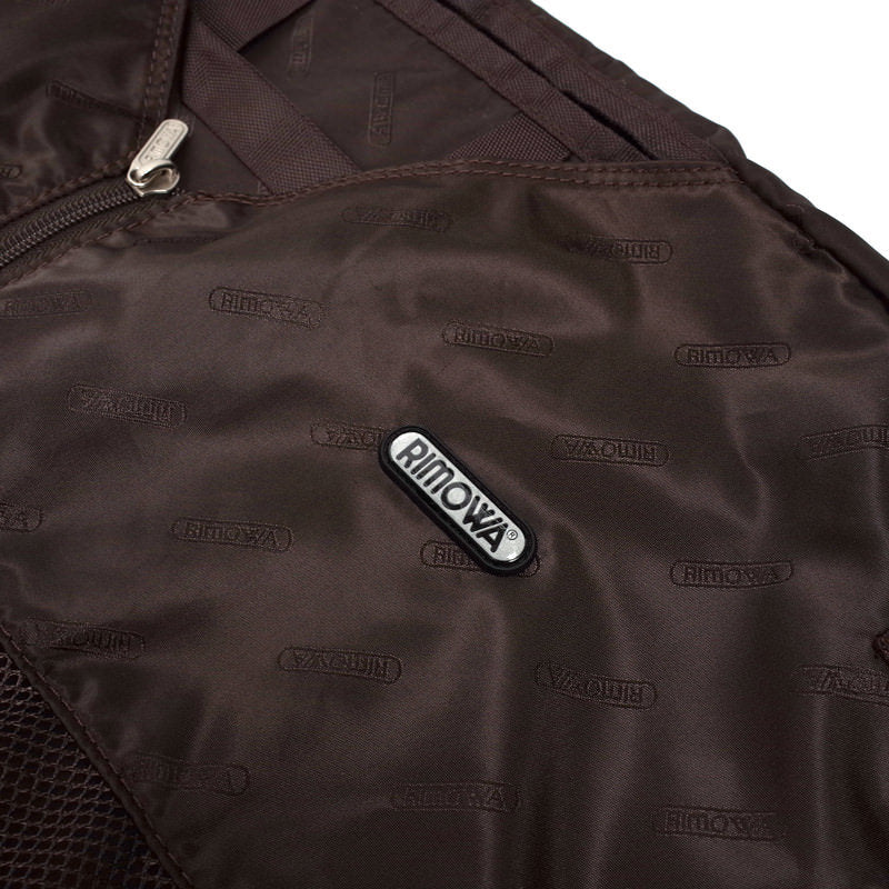 リモワ トパーズ チタニウム 中古商品 924.63.03.4 64リットル 4輪