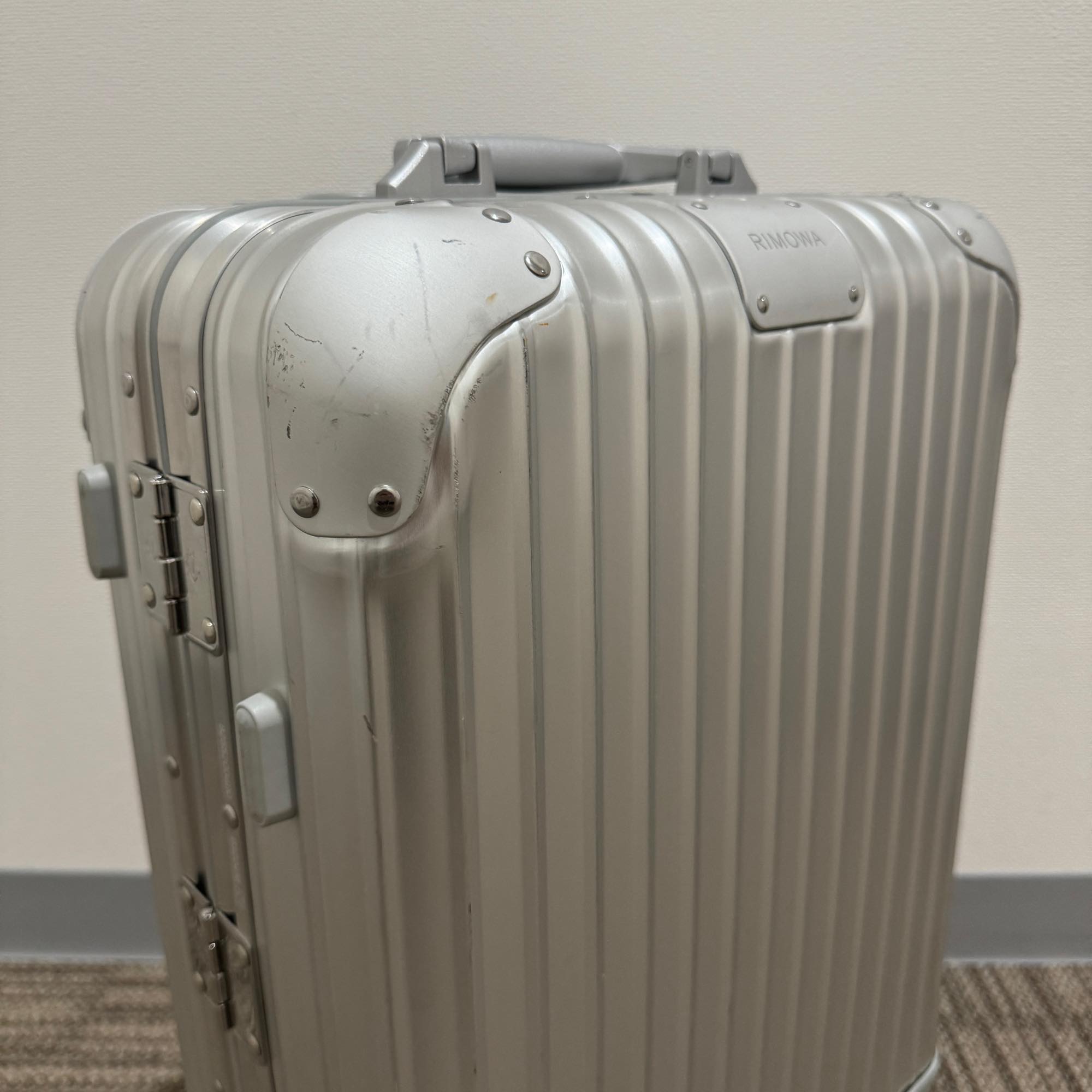 リモワ シルバーインテグラル 925.52 35リットル 中古商品 2輪