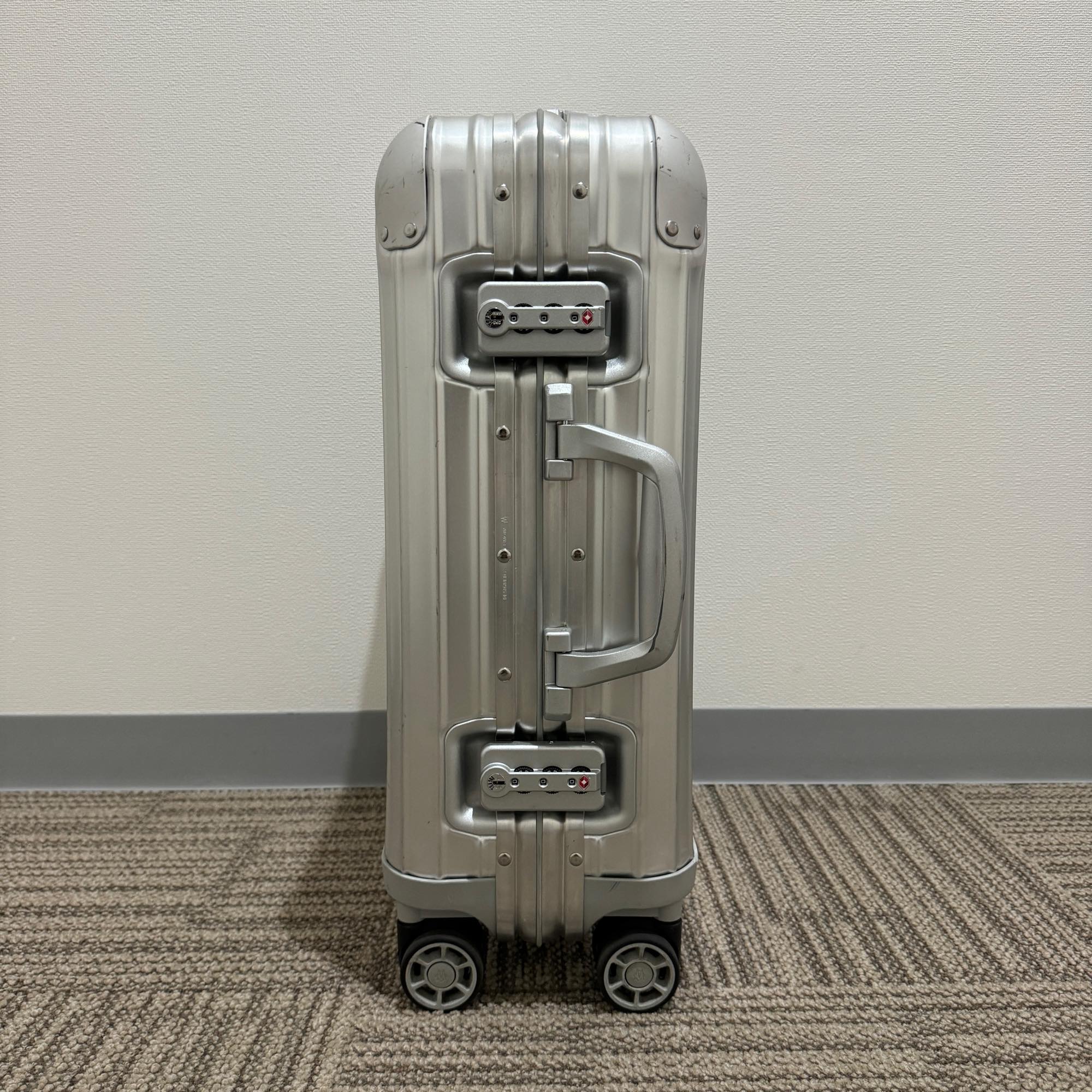 リモワ シルバーインテグラル 925.52 35リットル 中古商品 2輪