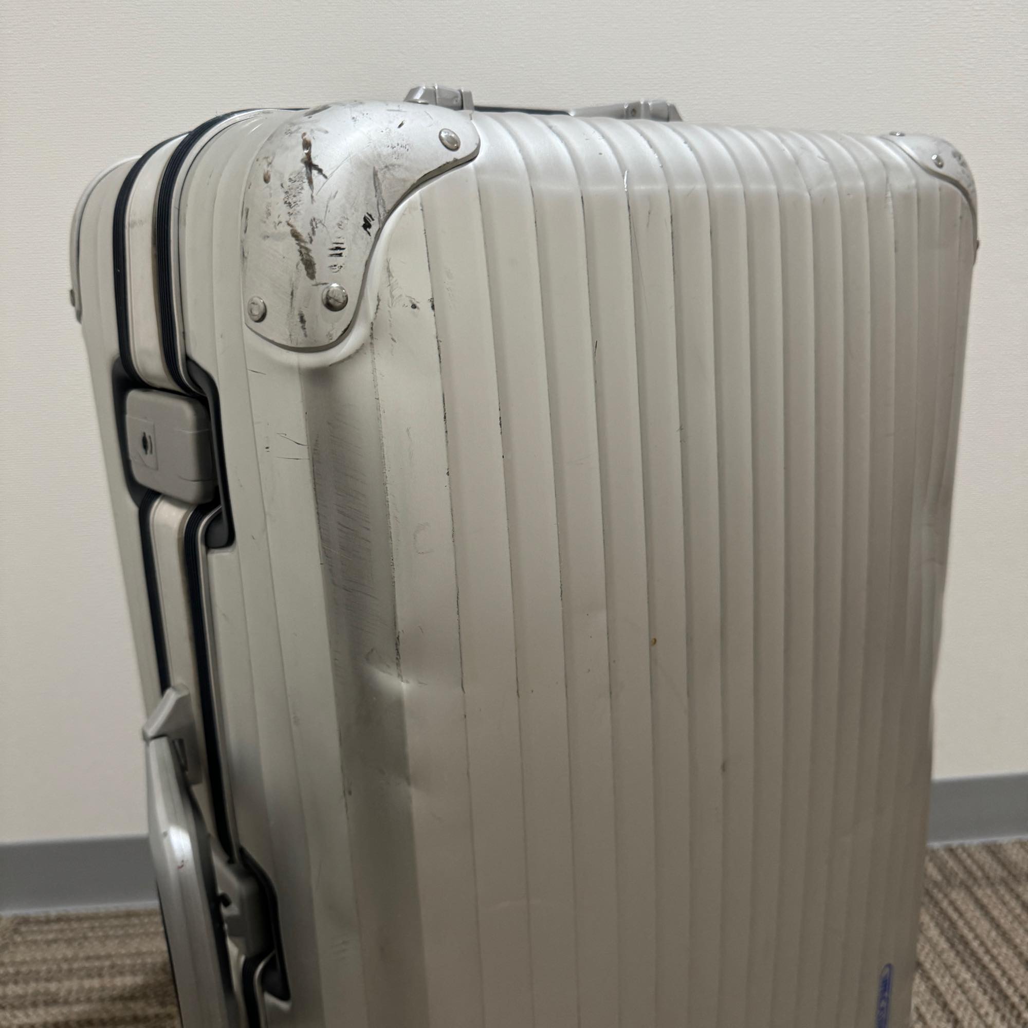 リモワ シルバーインテグラル 中古商品 U926.63 63リットル 2輪