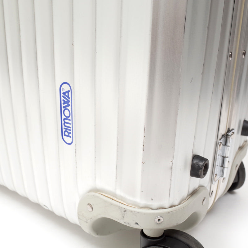 リモワ トパーズ 中古商品 932.77 104リットル 4輪