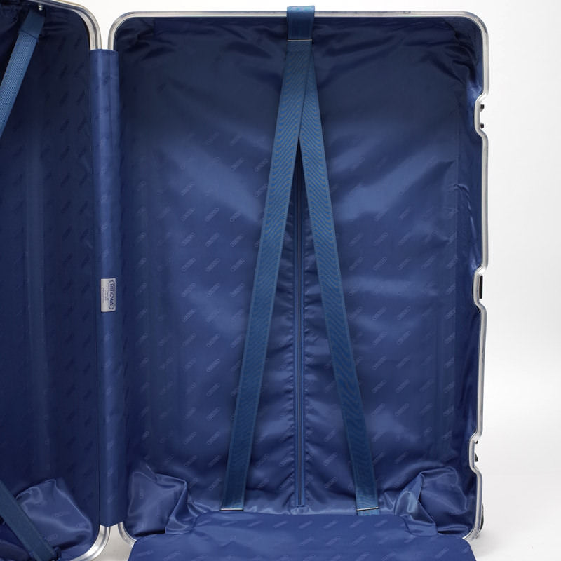 リモワ トパーズ 中古商品 932.77 104リットル 4輪