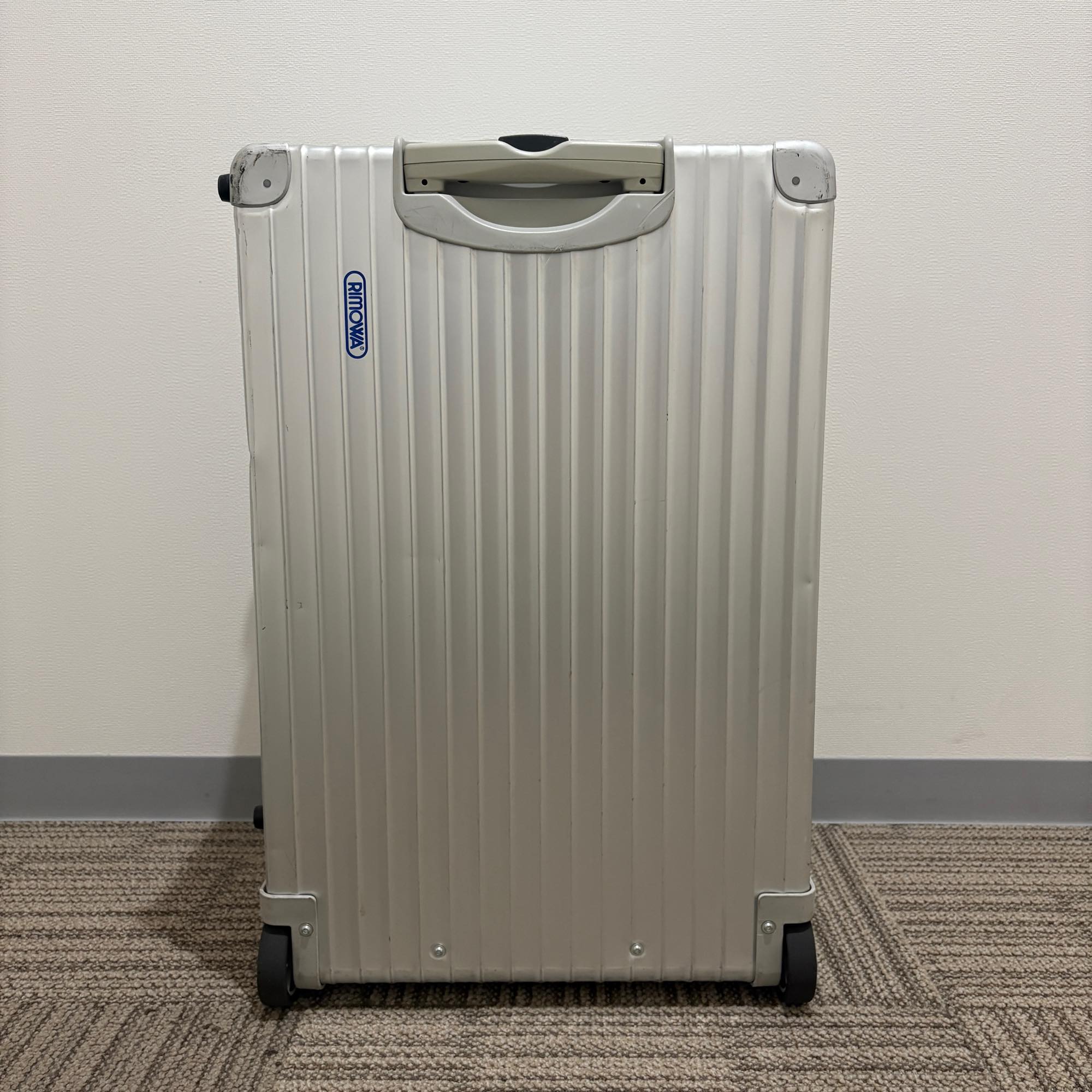 リモワ オパール 中古美品 965.82 64リットル 2輪
