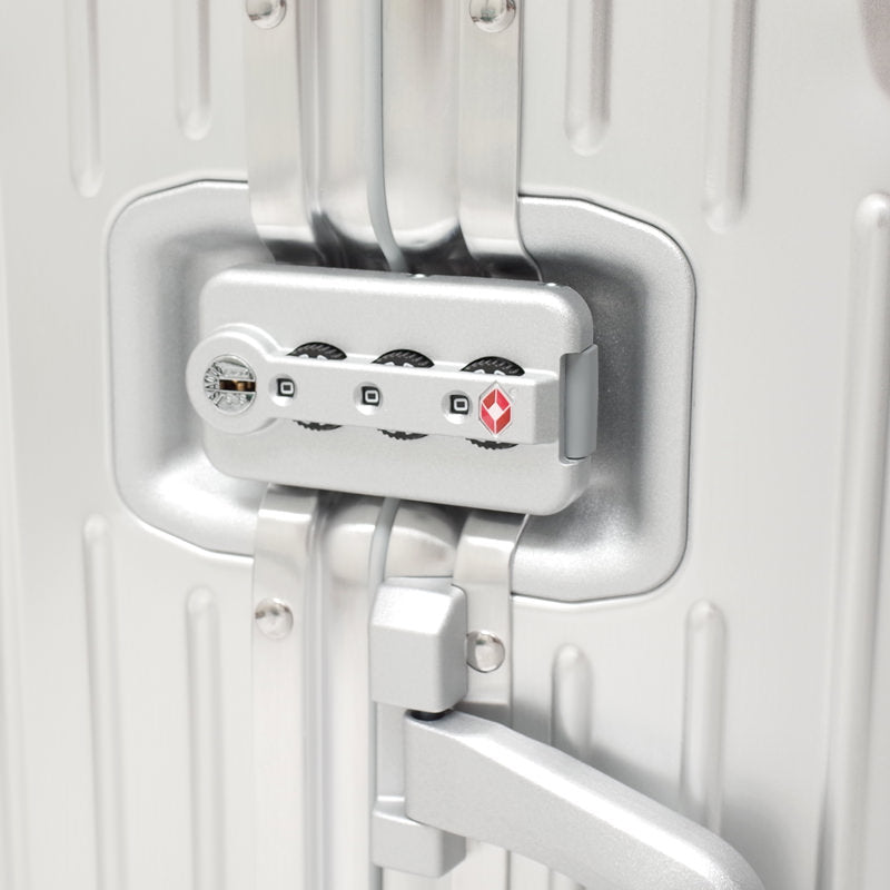 リモワ トパーズ 924.56.00.4 アウトレット商品 45リットル 4輪