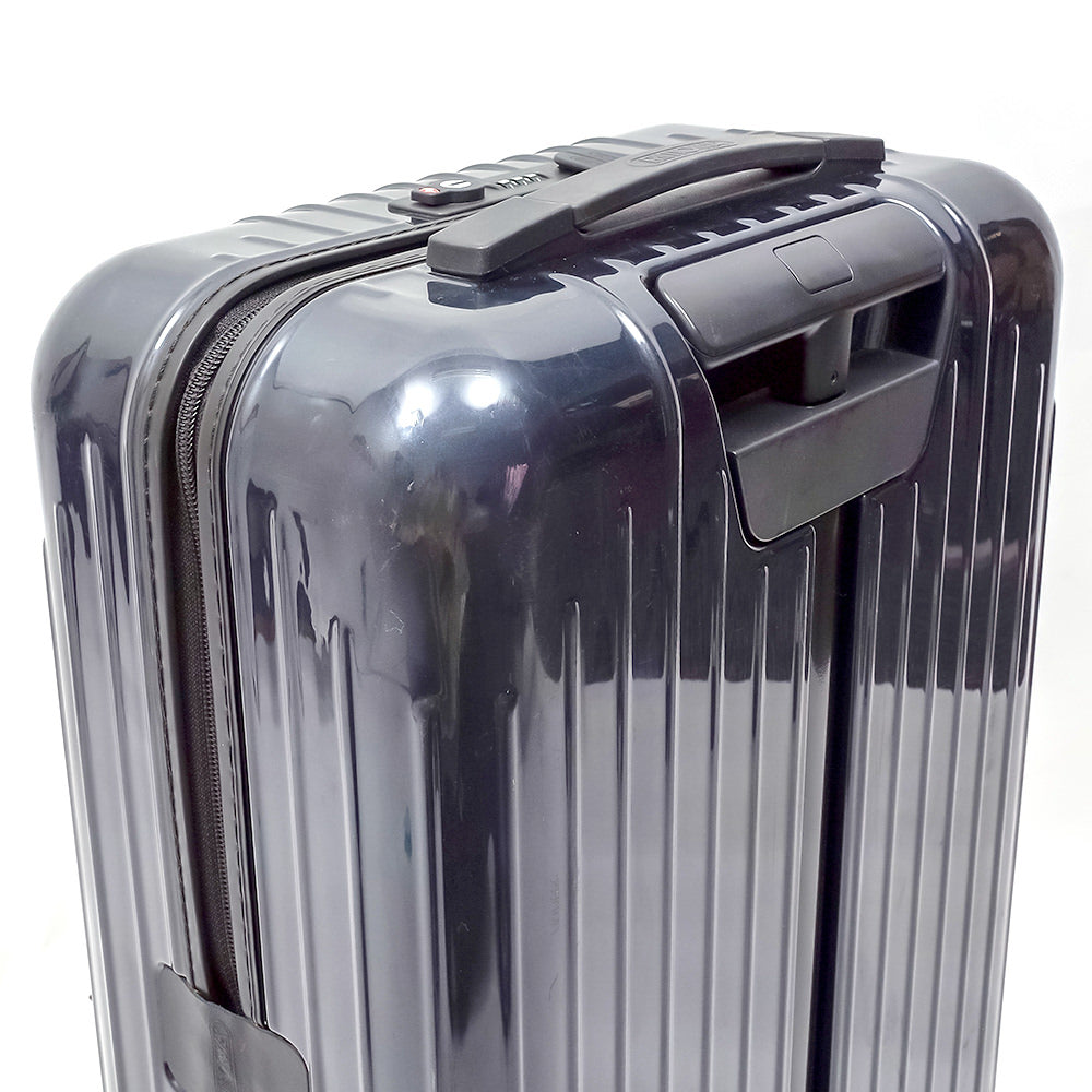 リモワ　サルサエアー　中古商品　825.52　33リットル　4輪