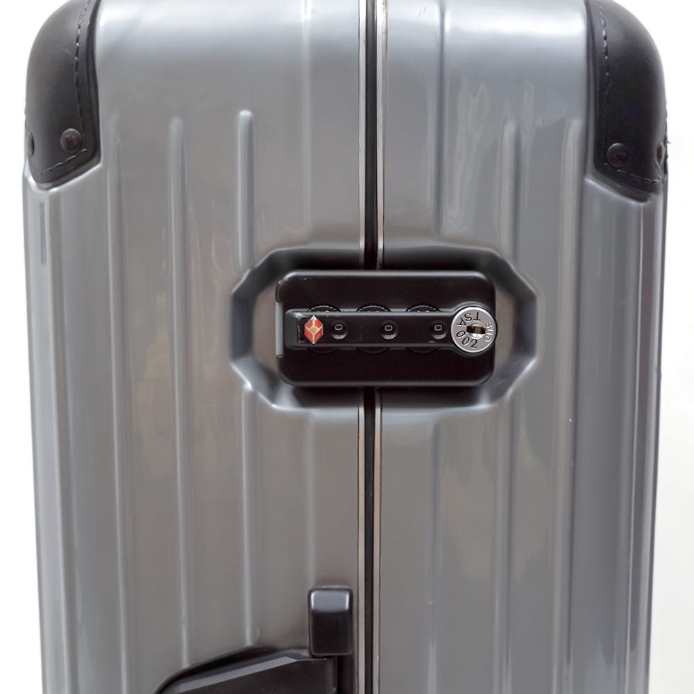 リモワ　サンバ　中古商品　836.63　63リットル　2輪