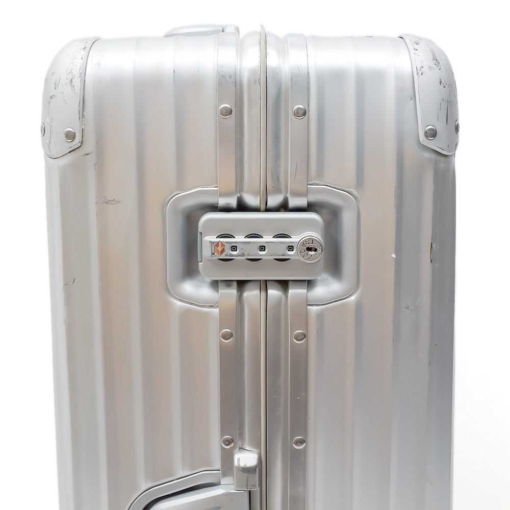 リモワ　トパーズ　中古商品　932.70-3　82リットル　4輪