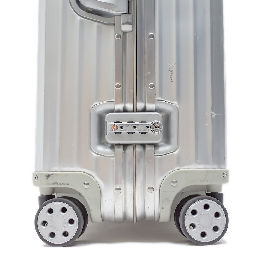リモワ　トパーズ　中古商品　932.70-3　82リットル　4輪