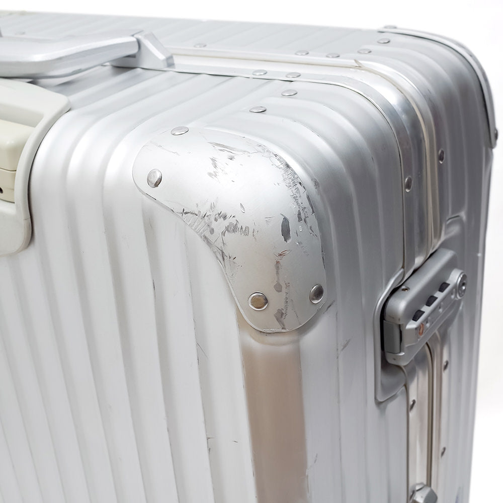 リモワ　トパーズ　中古商品　932.70-3　82リットル　4輪