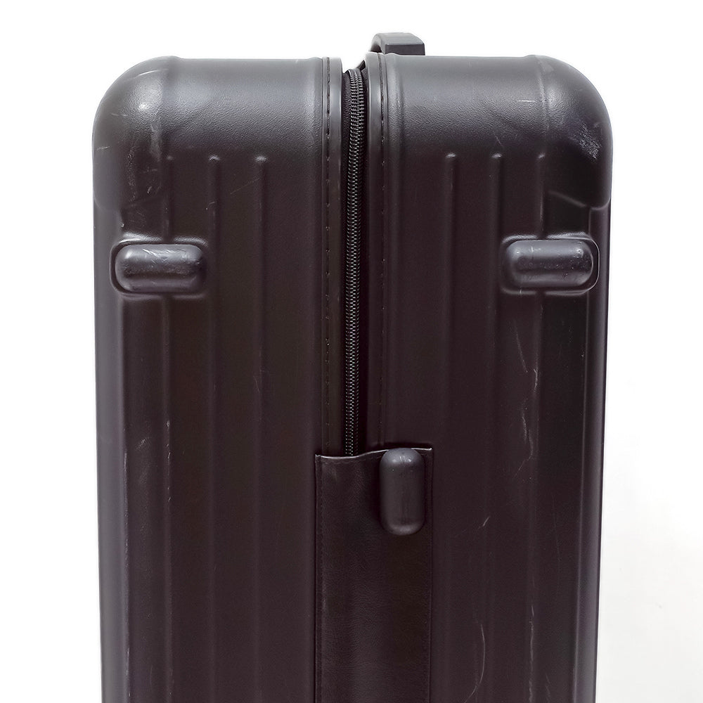 リモワ　サルサ　中古商品　810.70　78リットル　4輪