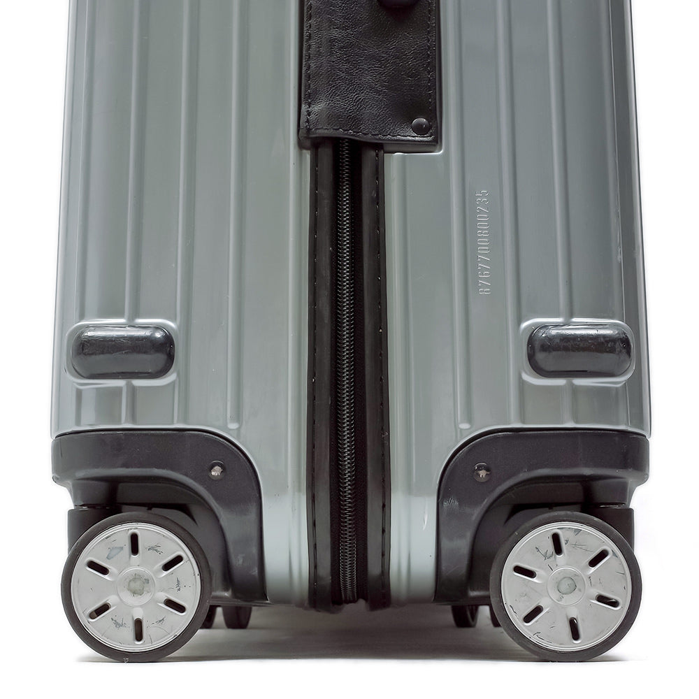 リモワ　エッセンシャル(サルサ)　876.73　82リットル　中古美品　4輪