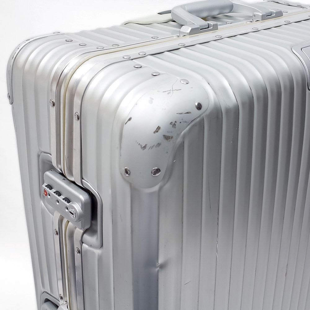 リモワ　トパーズ　中古商品　932.77-3　104リットル　4輪