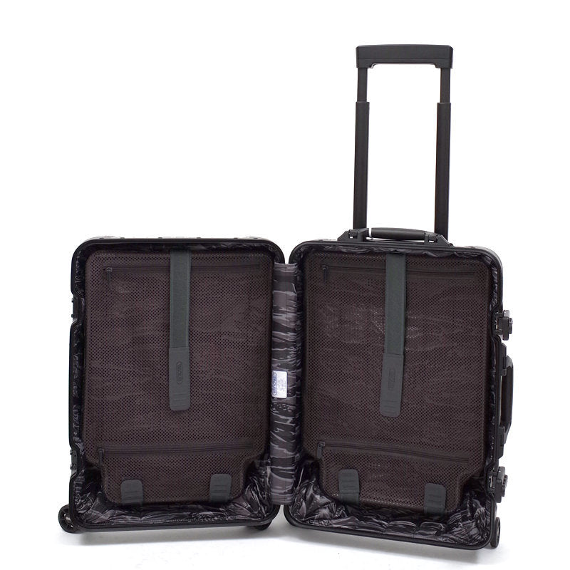 リモワ&モンクレール限定　36リットル　4輪