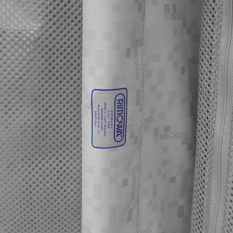 リモワ　サルサ　810.73.14.4　87リットル　4輪