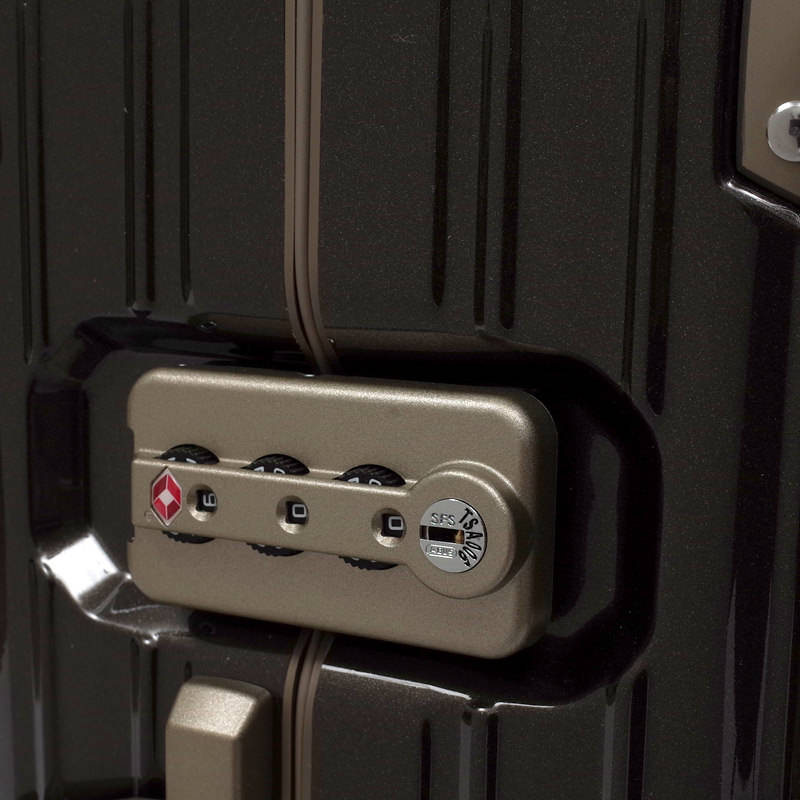 リモワ　リンボ　881.52.33.4　32リットル　4輪