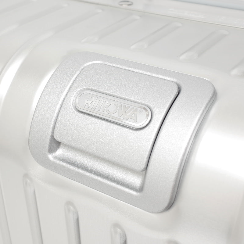 リモワ　トパーズ　923.56.00.4　在庫商品　45リットル　4輪