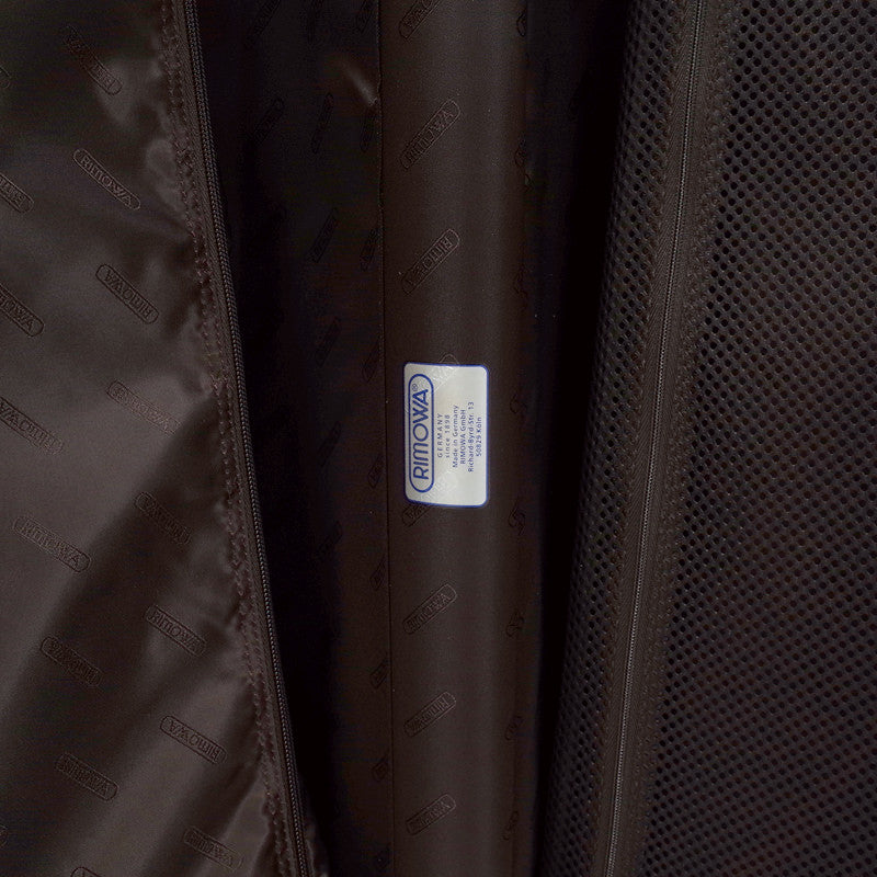 リモワ　トパーズ チタニウム　924.63.03.4　68リットル　4輪
