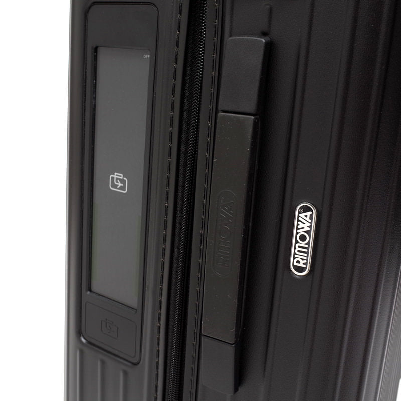 リモワ　サルサ　電子タグ　811.63.32.5　アウトレット商品　63リットル　4輪