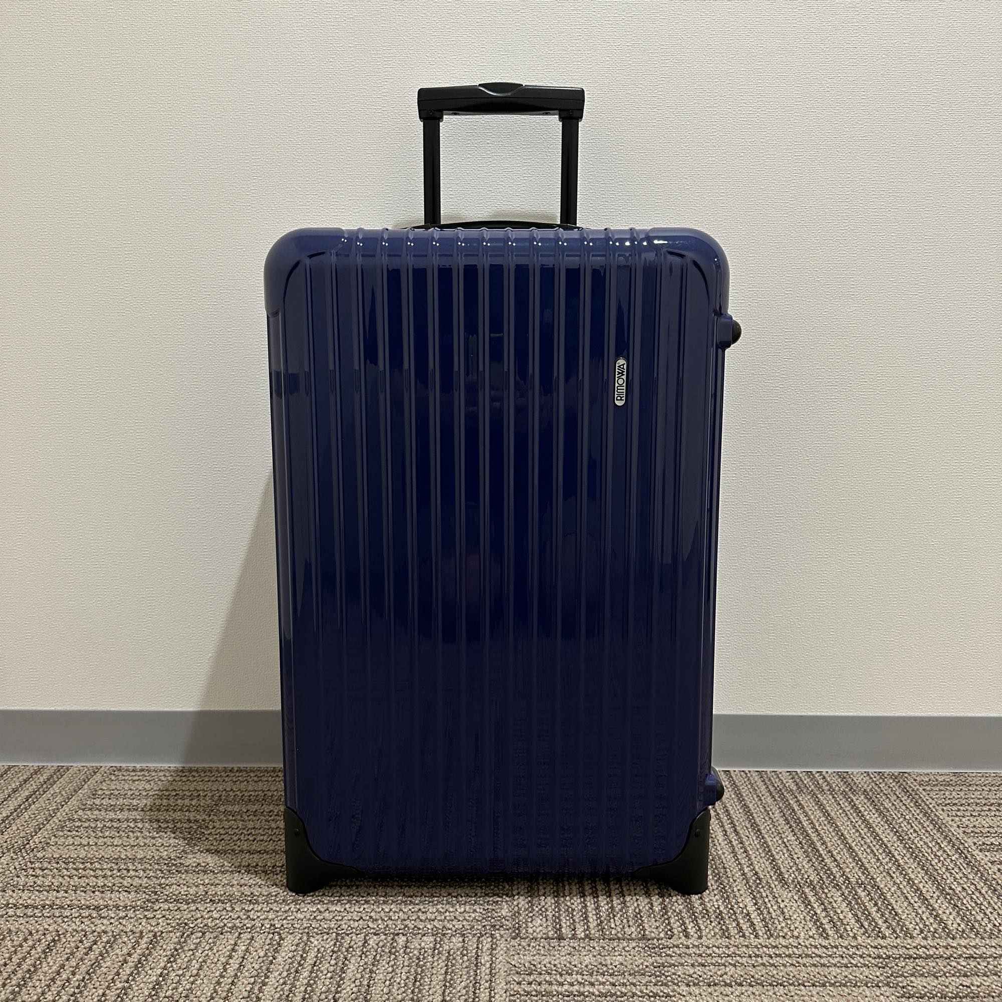 リモワ　サルサ　857.63　新古品　60リットル　2輪