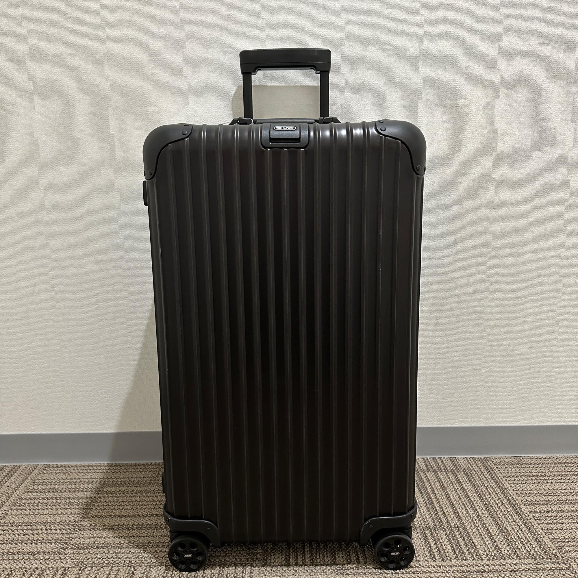 リモワ　トパーズ　ステルス　電子タグ　アウトレット品　923.75.01.5　89リットル　4輪