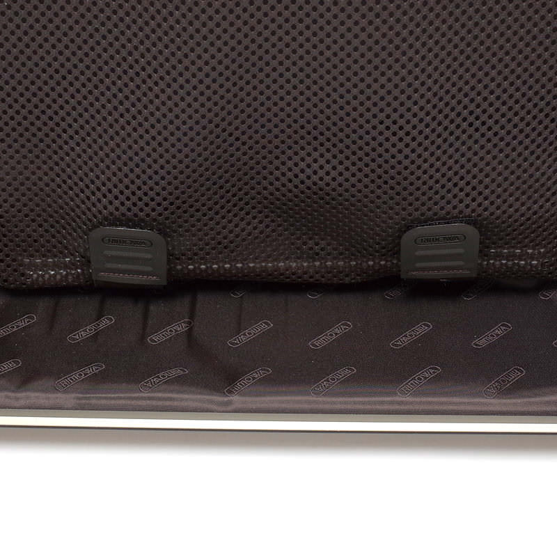 リモワ　トパーズ チタニウム　924.73.03.4　アウトレット商品　85リットル　4輪