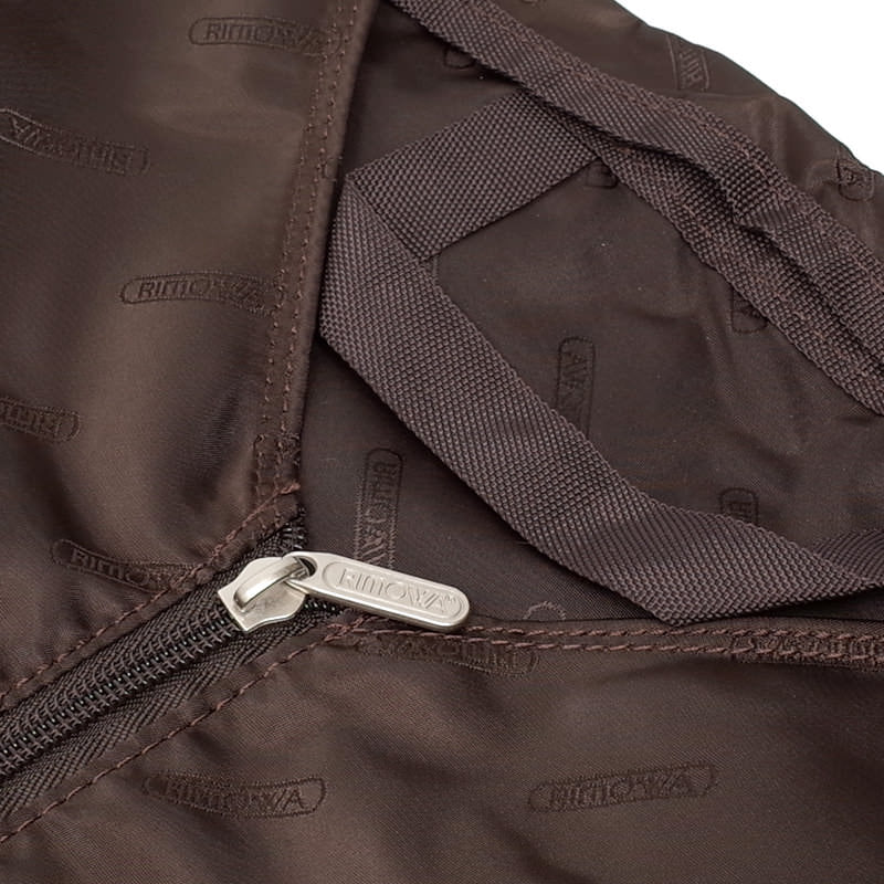 リモワ　トパーズ チタニウム　924.73.03.4　アウトレット商品　85リットル　4輪