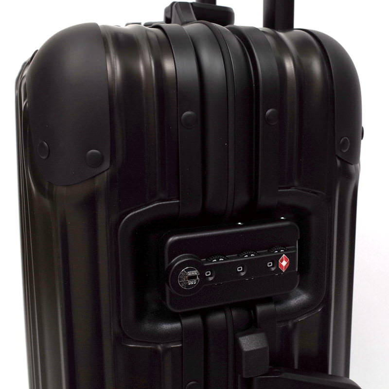ルフトハンザ　リモワ　アルミニウム　ステルス　在庫商品　1740878　32リットル　4輪