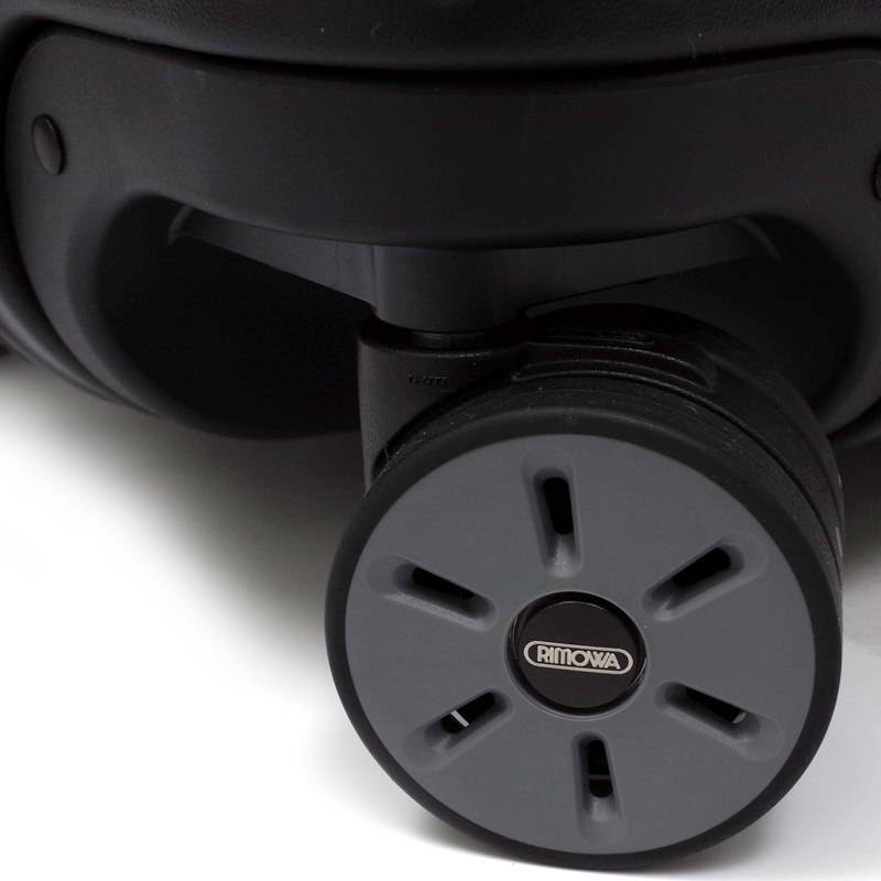 リモワ　サルサ　電子タグ　811.73.32.5　在庫商品　87リットル　4輪