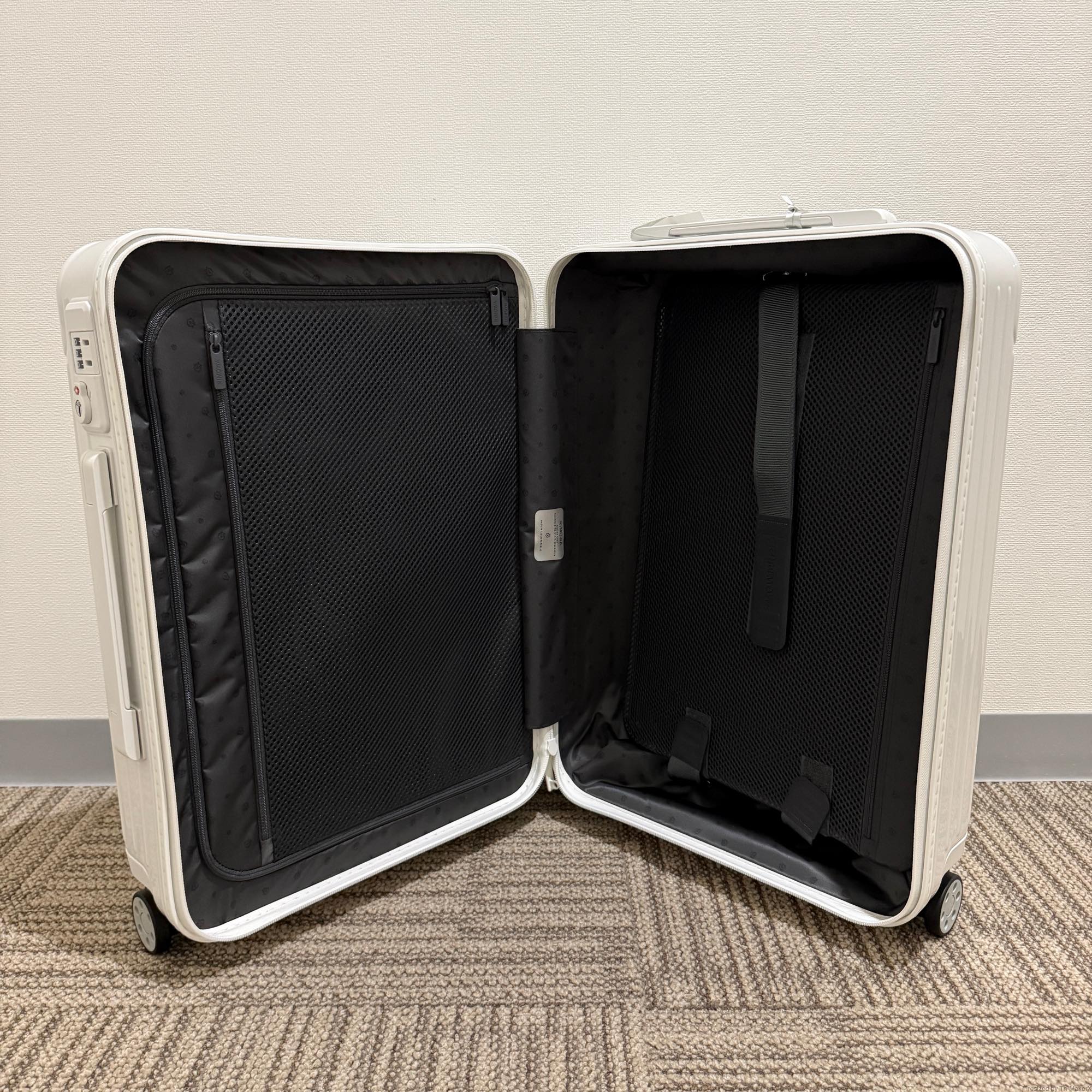 リモワ エッセンシャル　832.53.66.1　キャビン　37L　在庫商品　ホワイト