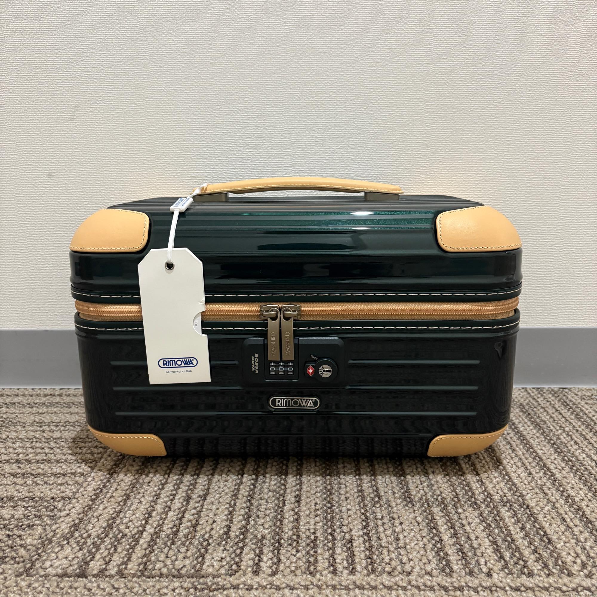 リモワ　ボサノバ　ビューティーケース　870.38　新品　13リットル