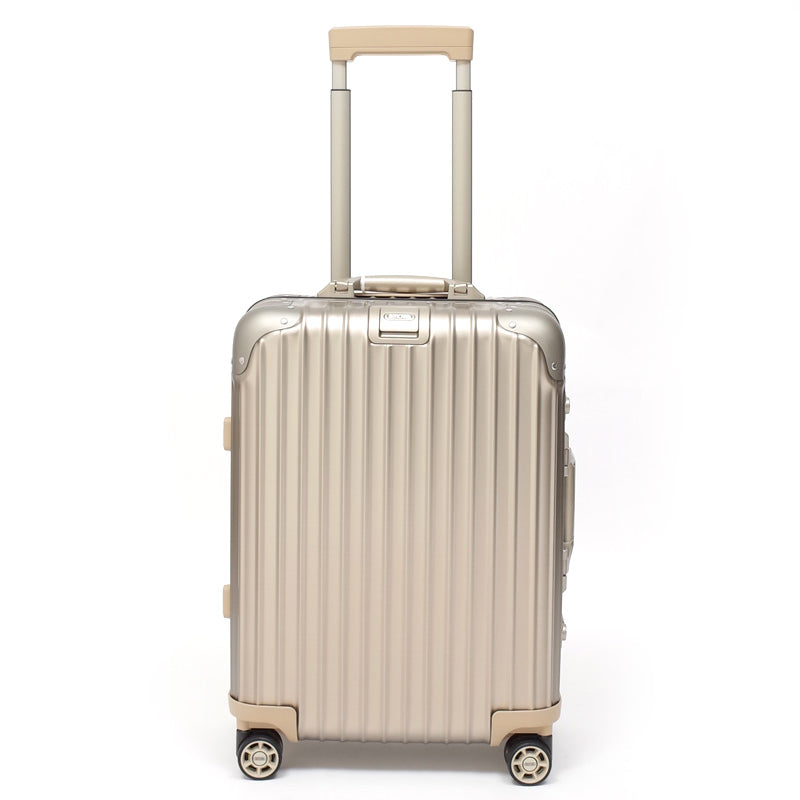 リモワ　トパーズ チタニウム　923.53.03.4　在庫商品　34リットル　4輪