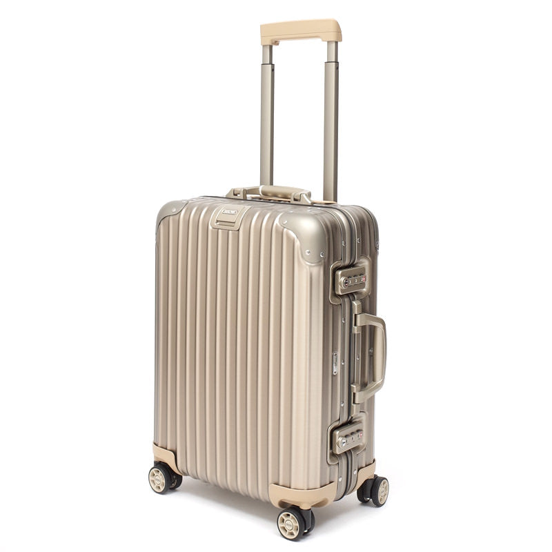 リモワ　トパーズ チタニウム　923.53.03.4　在庫商品　34リットル　4輪