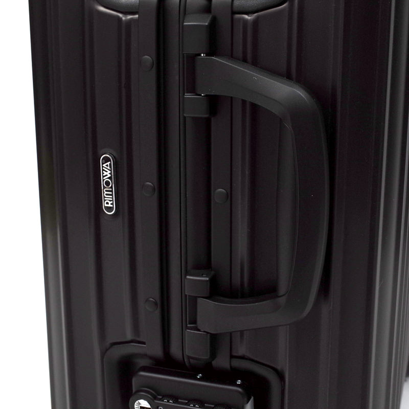 リモワ　トパーズ ステルス　923.56.01.4　在庫商品　45リットル　4輪